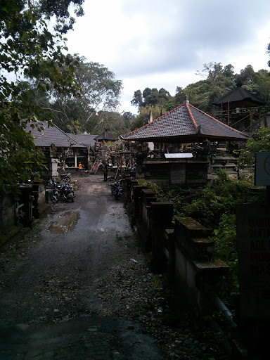 Pura Gunung Lebah Temple