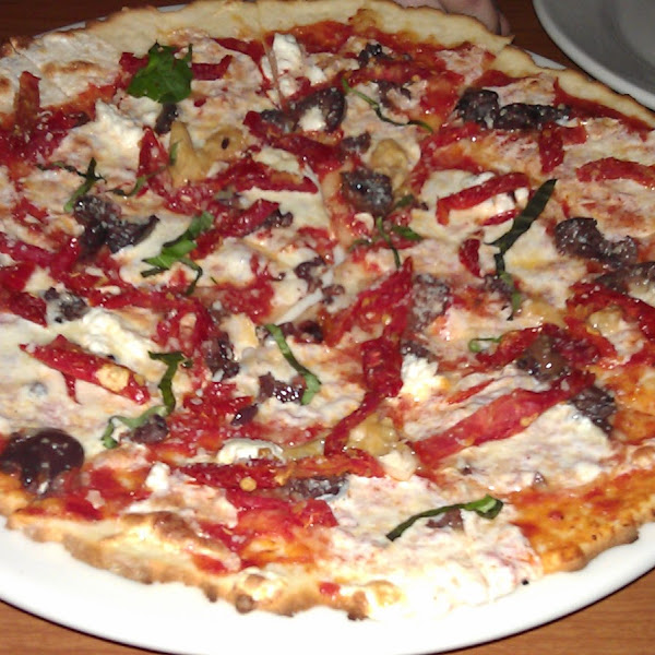 Gluten-Free Pizza at Baba Louie's