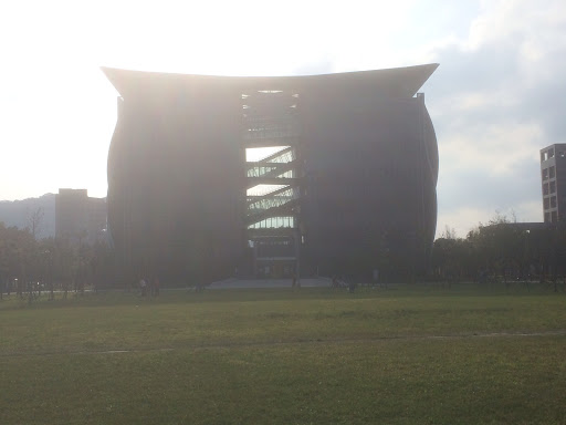 臺北大學圖書館