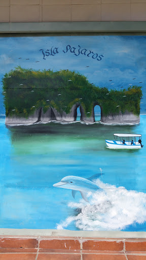 Isla Pajaros Mural