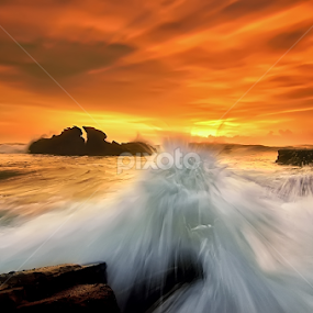 oranje by Raung Binaia - Landscapes Waterscapes