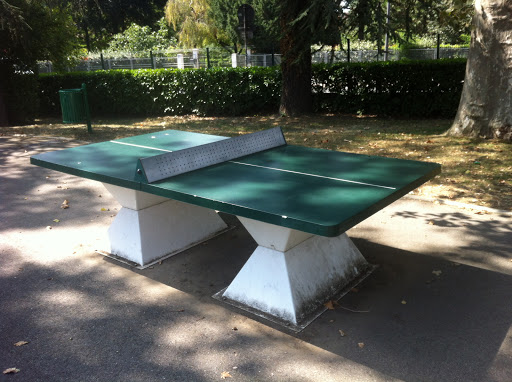 Chauderaie - Street Table
