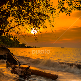 Another view before lunar eclipse by Jee Cornelius - Landscapes Sunsets & Sunrises