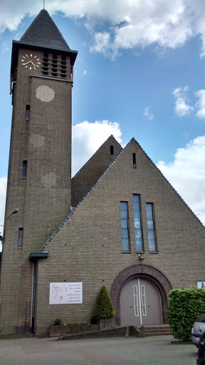 Kerk Met Verplaatste Klok