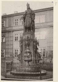 Het standbeeld van Karel de Vierde in Praag