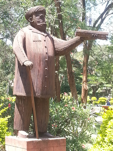 Alibhai Mulla Jevanjee Statue