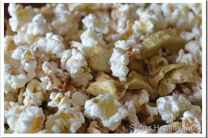 Healthy Snack Mix With Popcorn