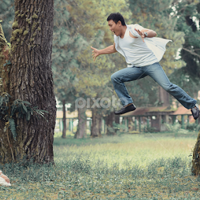 fly by Brilian Tumbelaka - People Couples