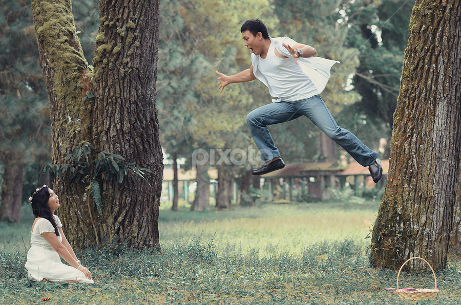 fly by Brilian Tumbelaka - People Couples