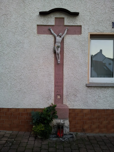 Jesuskreuz am Haus