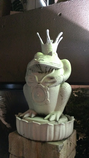 Frog King Statue