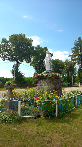 Figurka Maryi w Czarnej Wsi Kościelnej