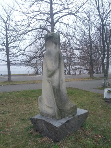Каменная Скульптура 2