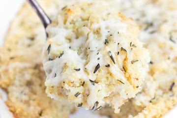 Rosemary Quinoa Mac and Cheese
