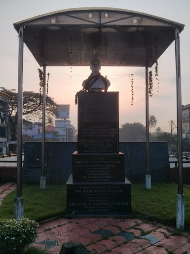 K Ramakrishna Pillai Statue
