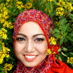 by Yann Estrada - People Portraits of Women