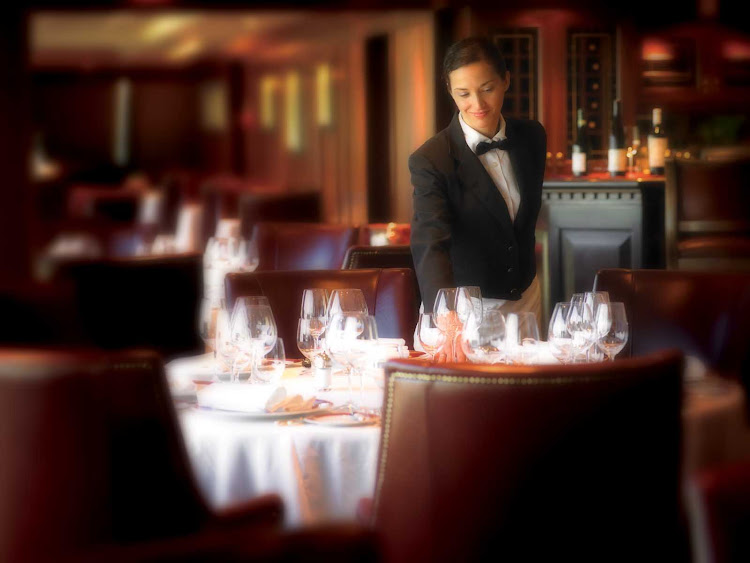 Indulge in the traditional, handsome dining room of Oceania Insignia's Polo Grill.