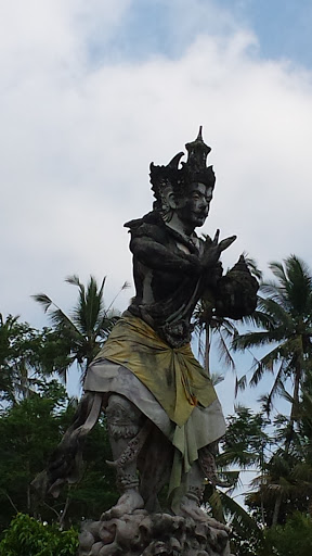 Tirta Empul Deity Statue