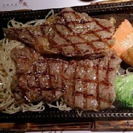 赤鬼炙燒牛排