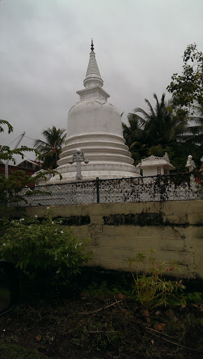 Nelumpura Swarnamali Temple