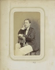 Portret van een man met een sigaar