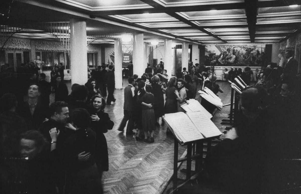 май 1955 подписание в варшаве. заседание оон 1950. варшавский пакт 1955. подписание варшавского договора 1955. москва 1955 год фото.