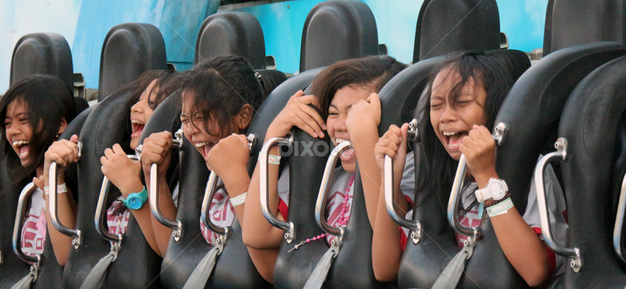 Scream by Antonius Ismawan Sadmoko - People Street & Candids