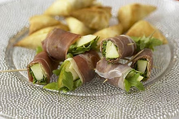 Filo triangles with artichoke, feta and mint
