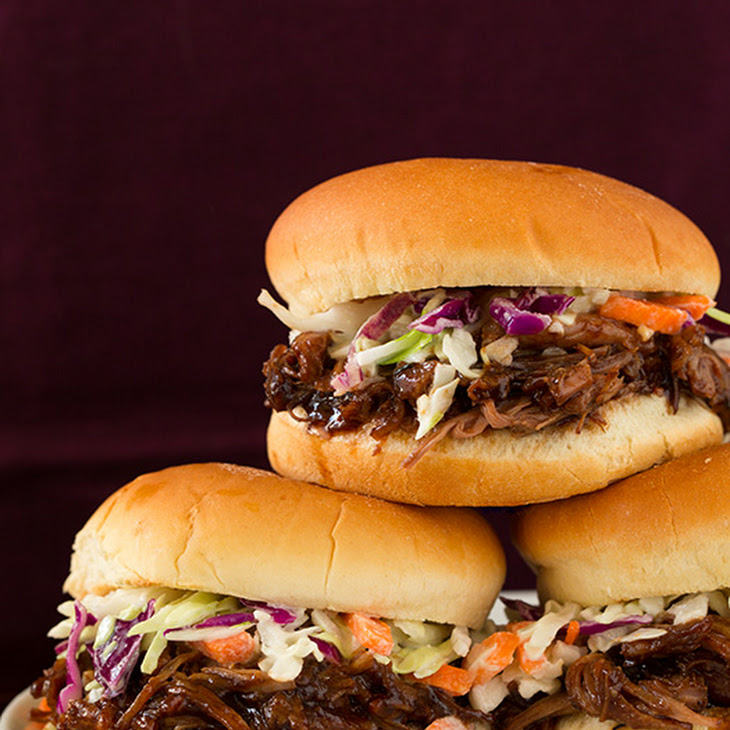 316 New pulled pork recipe balsamic vinegar 669 Slow Cooker Balsamic and Honey Pulled Pork Sandwiches and a Giveaway! 