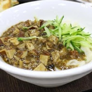 劉家酸白菜火鍋(惠文店)