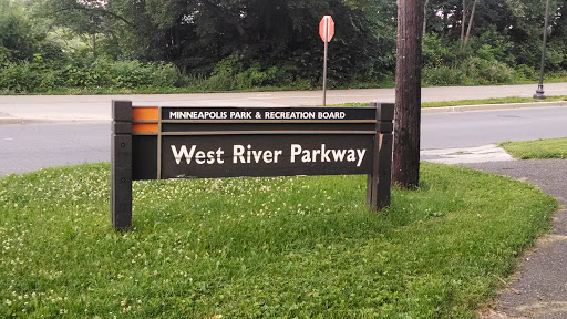 West River Parkway - 25th St