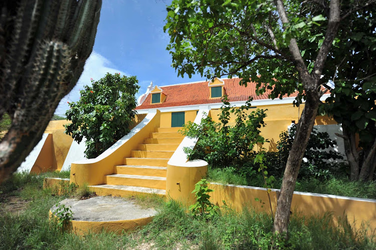The Savonet Museum traces the history of an early plantation on Curacao with a focus on and tribute to its slaves and their descendents. 