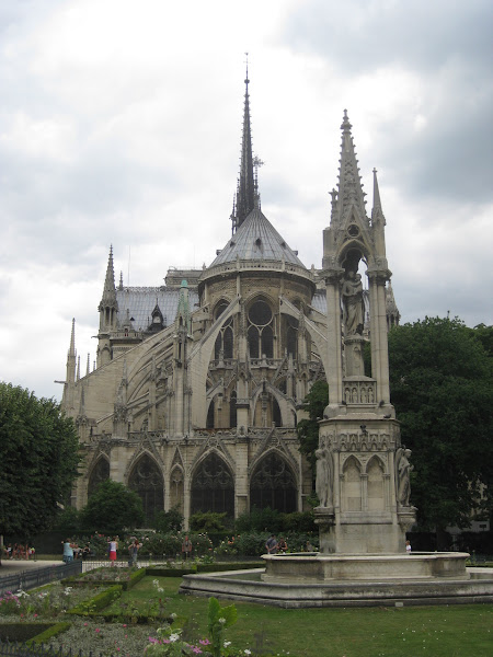 Notre Dame as it should be seen - from behind.