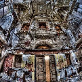 Built in 1885 as a Savings and Trust Bank in Philly by Dawn Robinson - Buildings & Architecture Decaying & Abandoned