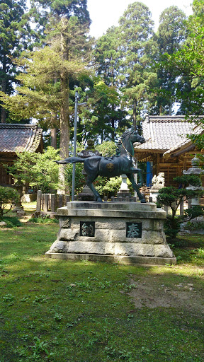 日吉神社 馬像