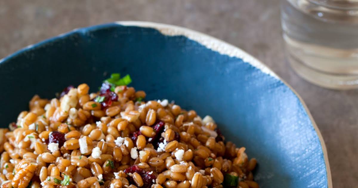 Berries Wheat Berry Salad Recipes Yummly