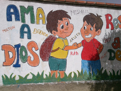 Mural De La Vida Iglesia Sagrada Familia