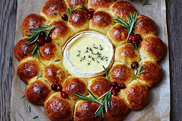 Festive filled brioche centrepiece with baked camembert