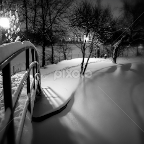 Winter night in Bucharest by Eduard Gutescu - Black & White Landscapes