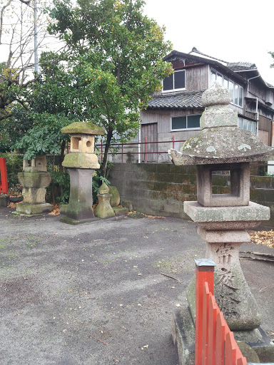熊野神社灯籠