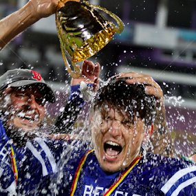 happiness champions by Petre Dalea - Sports & Fitness American and Canadian football