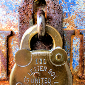 101 by Hylas Kessler - Artistic Objects Antiques