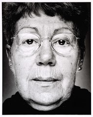 Portret van F. Harks-van der Goor, modinette - geboren te Mierlo