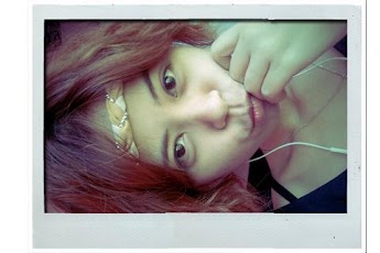 ������ Polaroid