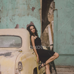 vintage by Kaleem Shaik - People Portraits of Women