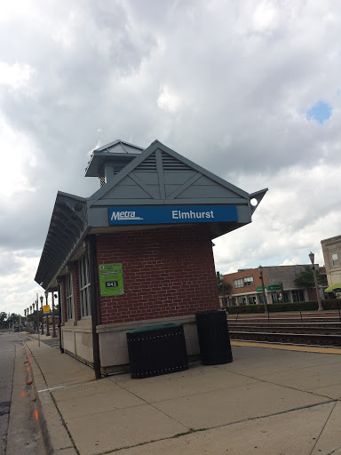 Elmhurst Metra Station