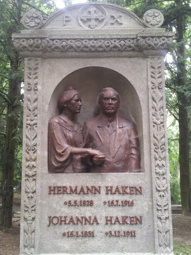 Haken Memorial