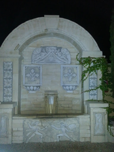 Tuscany Fountain