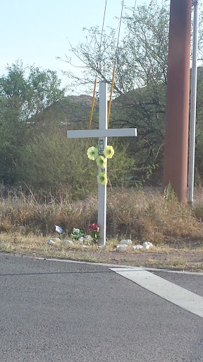 Memorial Cross at Camino Oeste