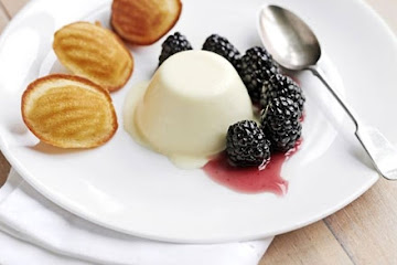 Lemon panna cotta with blackberries & honey madeleines